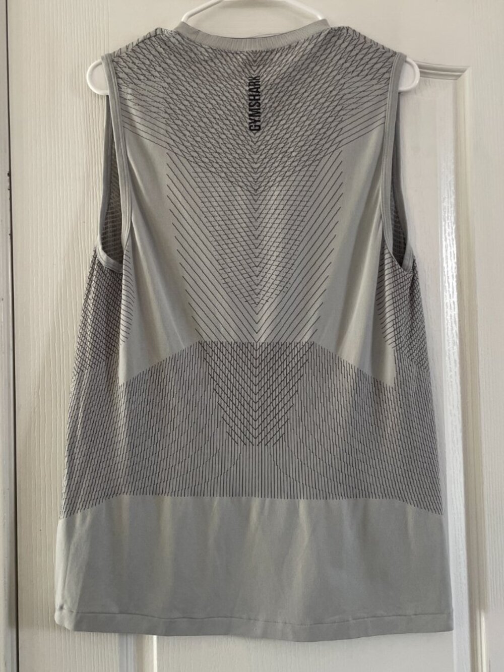 Gymshark Apex Seamless Sleeveless Athletic Tank Grey Medium with Logo - Picture 5 of 8